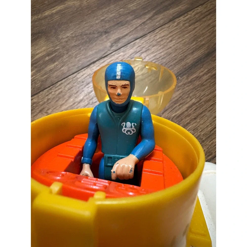 Vintage Fisher Price‎ 323 Submarine Toy with Diver Yellow Orange